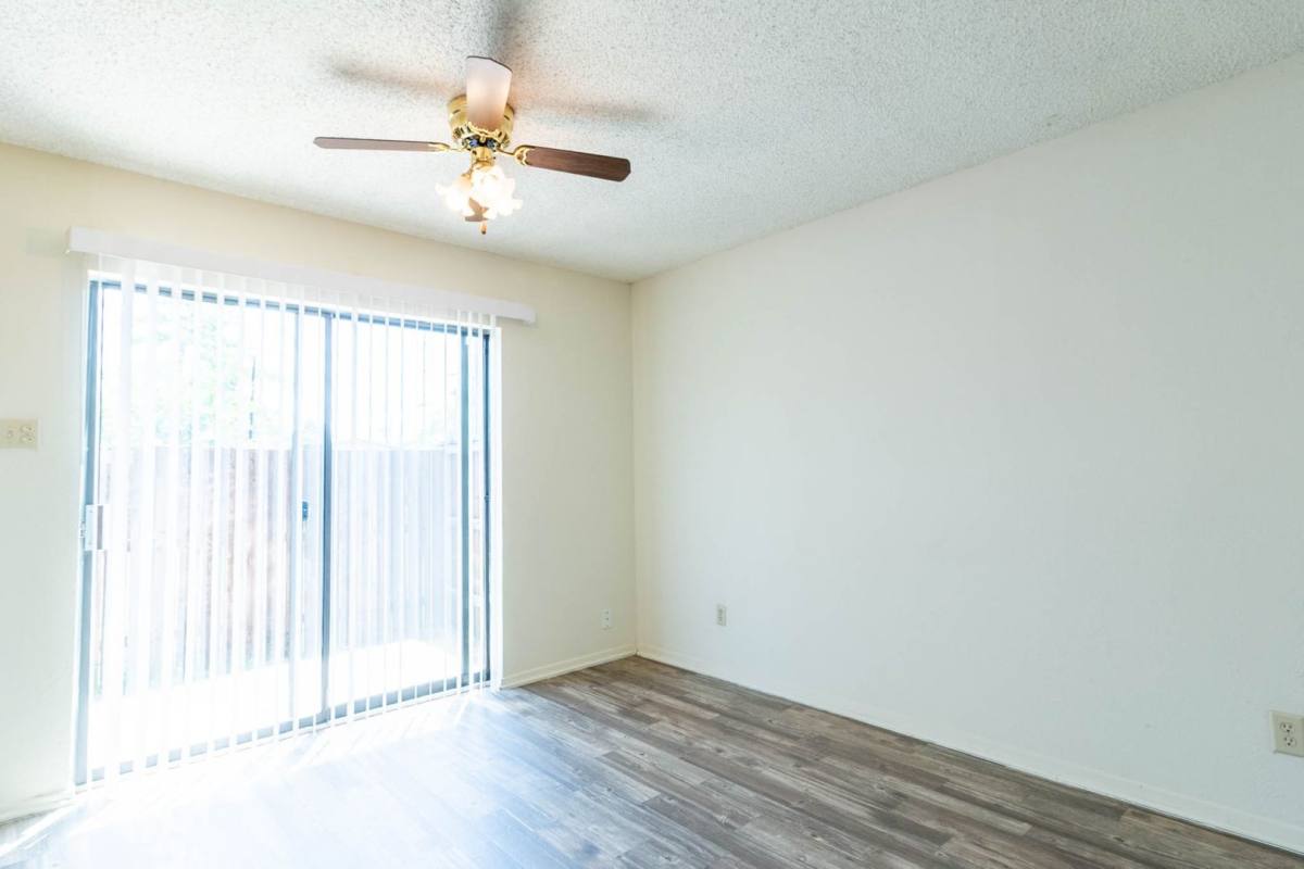 Apartment for rent at 922 Fannin St #101, Denton, TX 76201