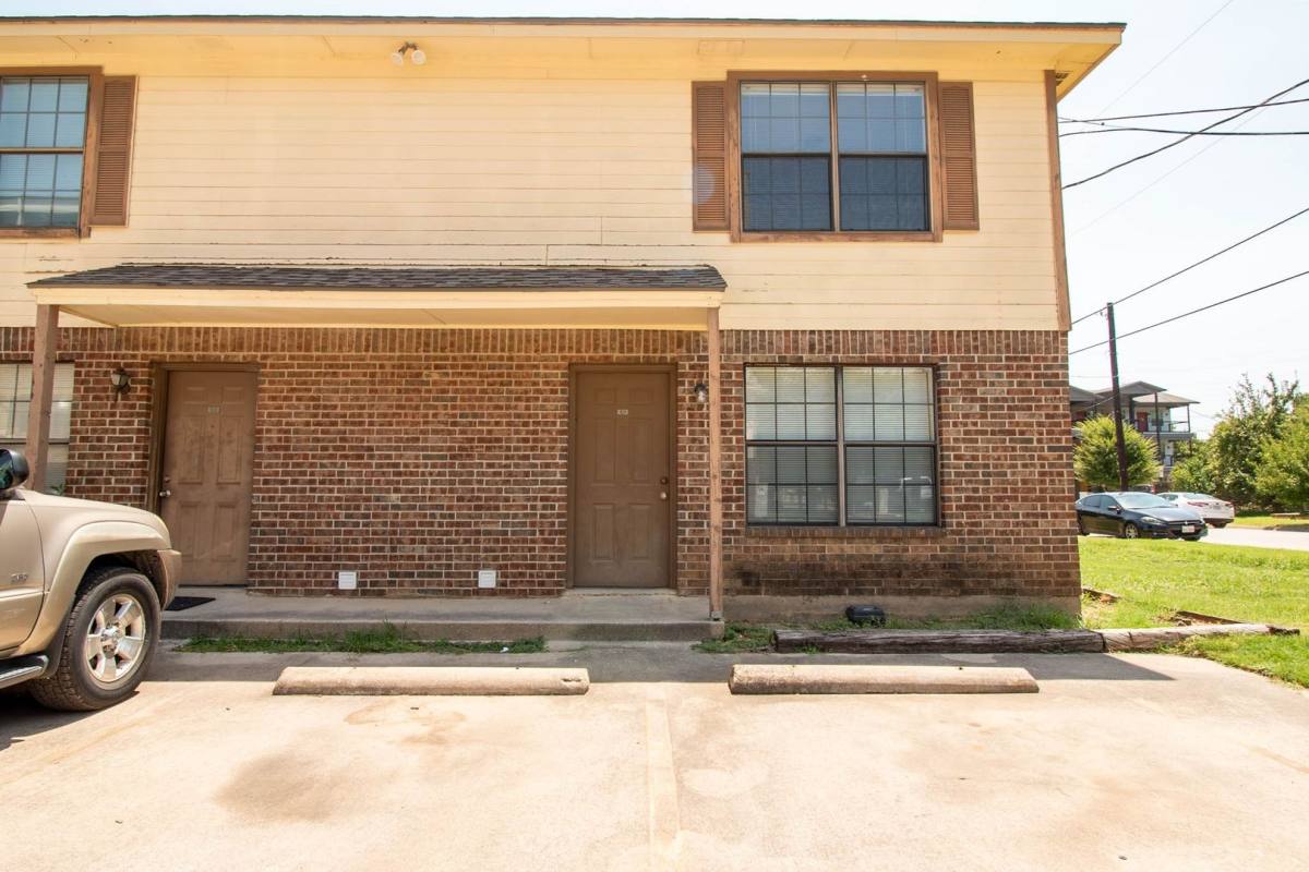 Apartment for rent at 922 Fannin St #101, Denton, TX 76201
