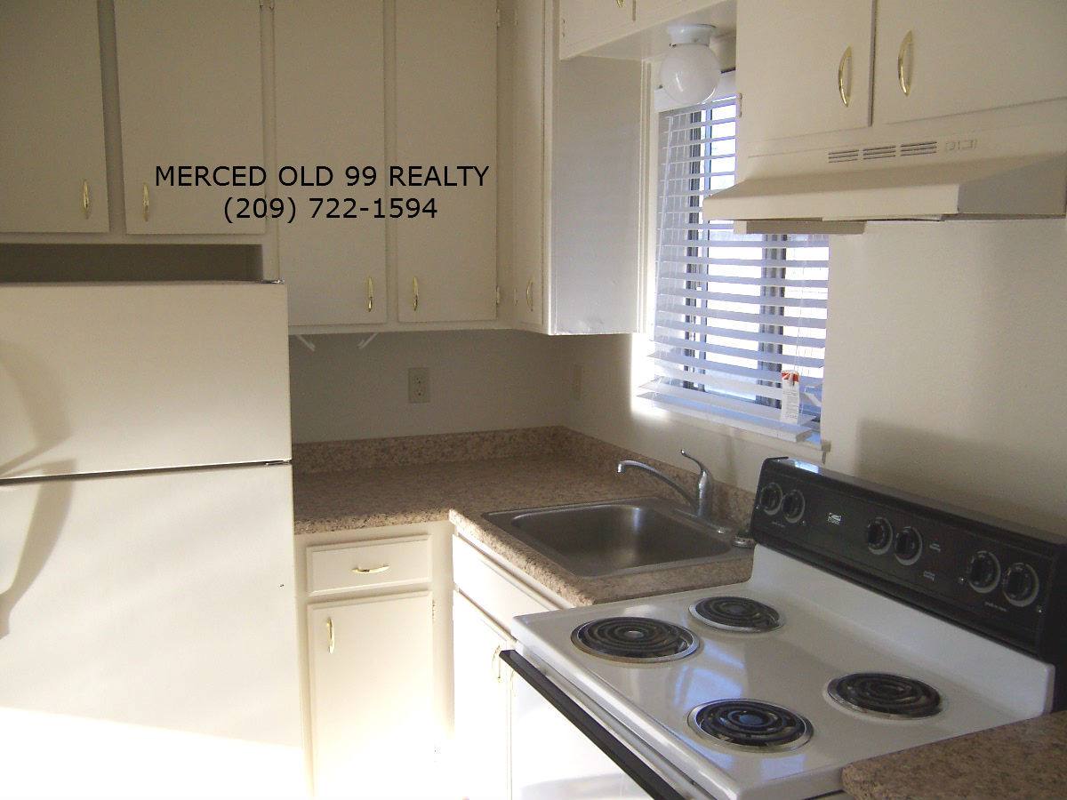 Apartment for rent at 101 E 12th St, Merced, CA 95341