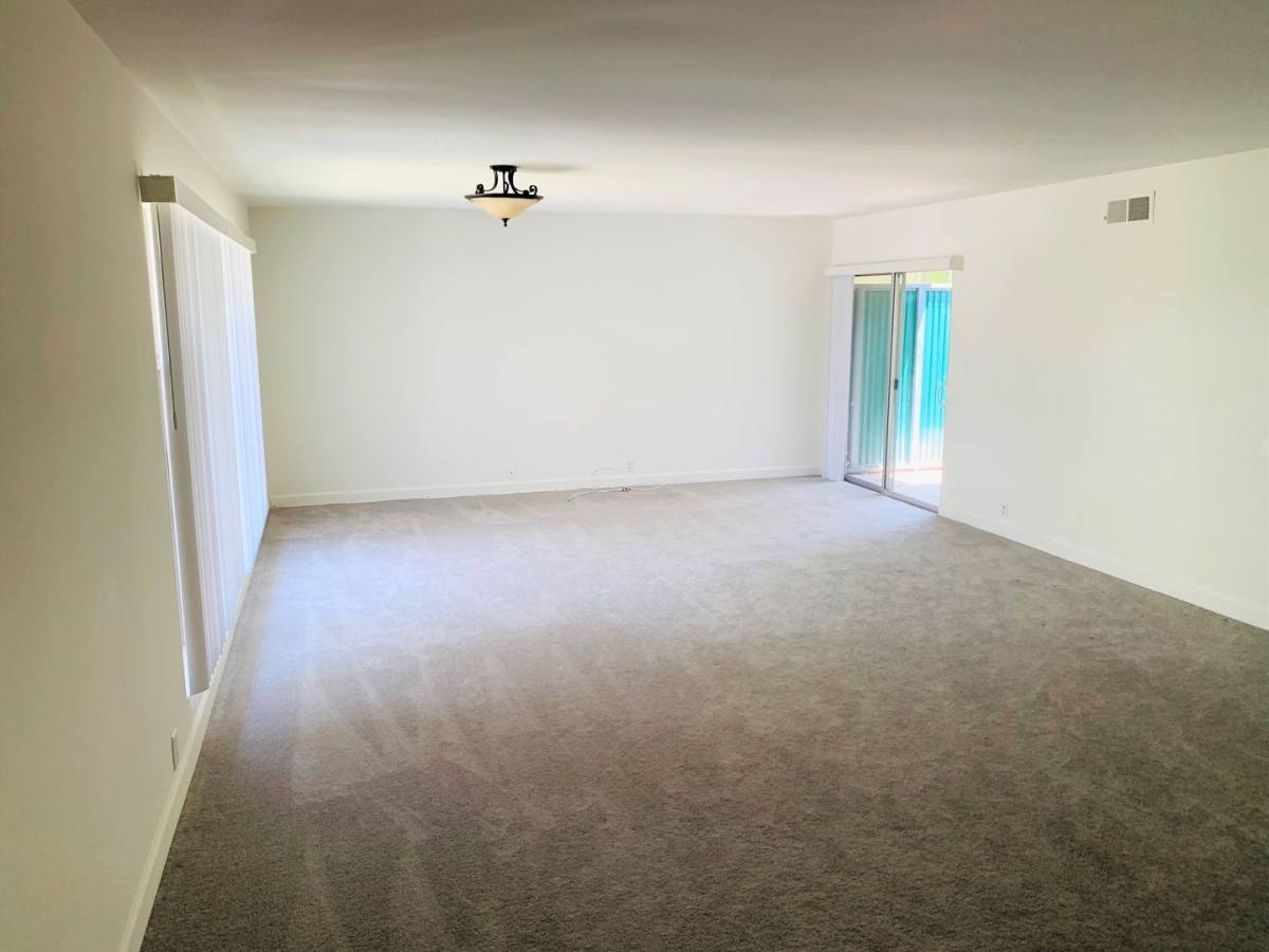 Apartment for rent at 1021 S Orange Grove Blvd, Pasadena, CA 91105