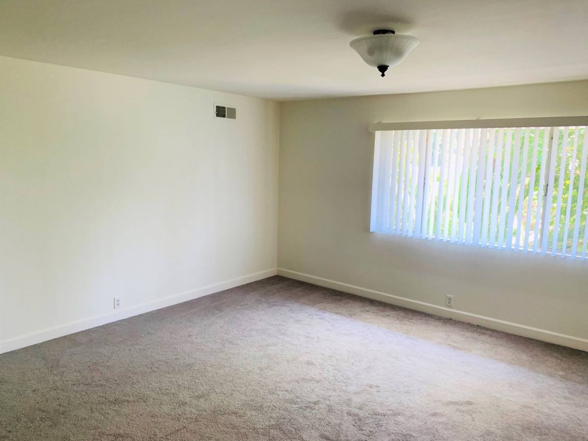 Apartment for rent at 1021 S Orange Grove Blvd, Pasadena, CA 91105