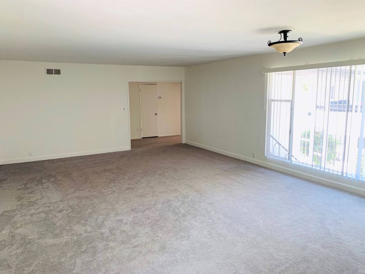 Apartment for rent at 1021 S Orange Grove Blvd, Pasadena, CA 91105