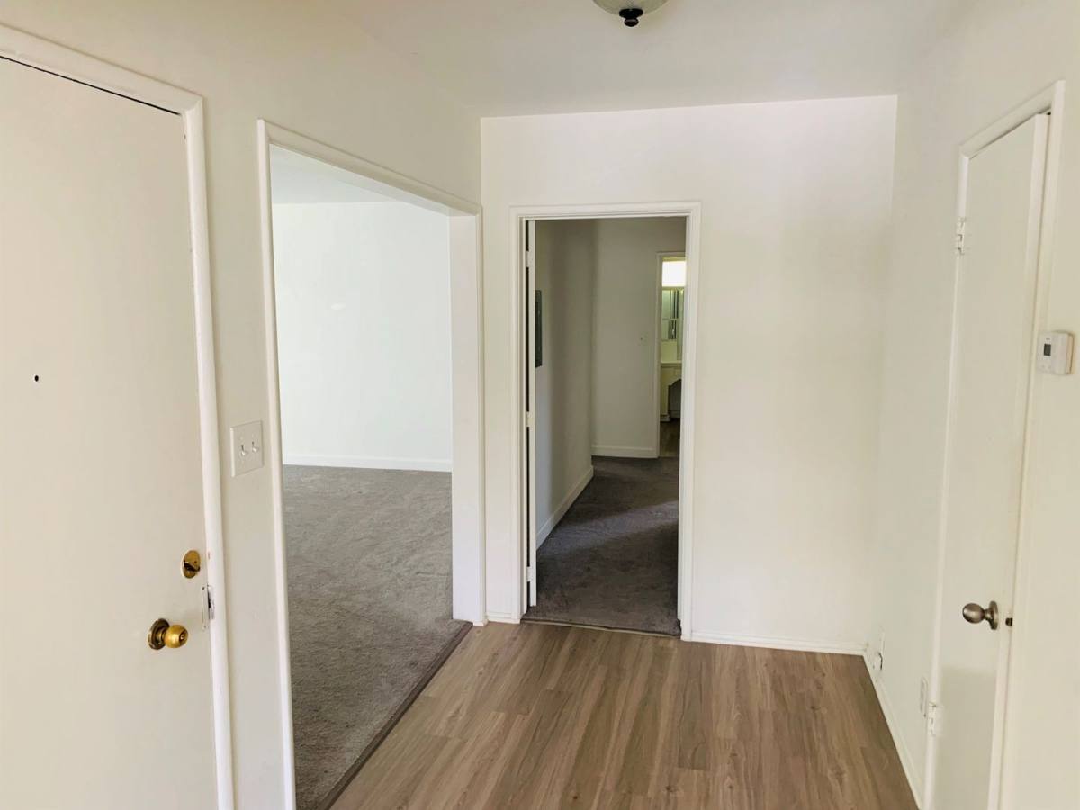 Apartment for rent at 1021 S Orange Grove Blvd, Pasadena, CA 91105