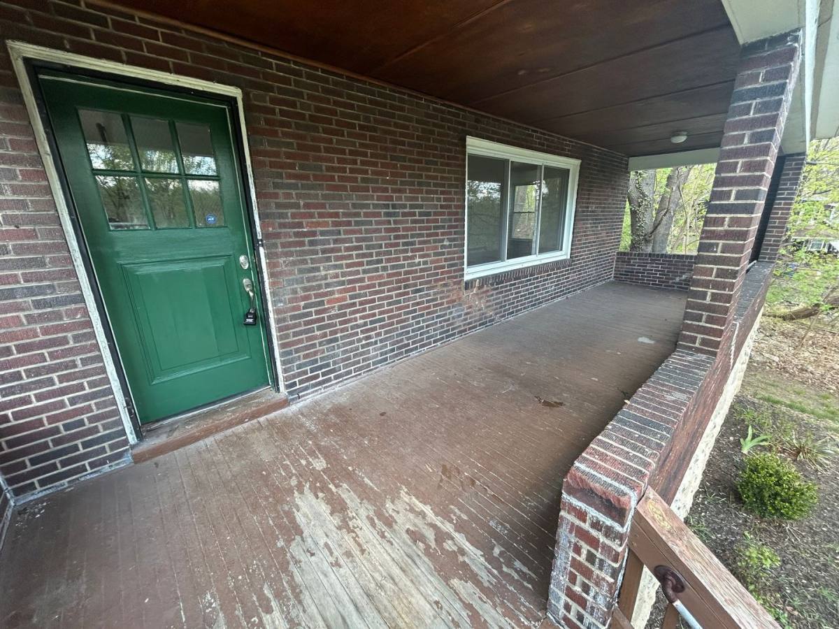 House for rent at 8527 Westwood Rd, Pittsburgh, PA 15235