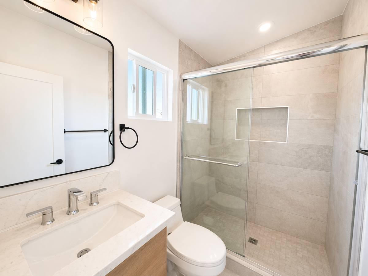 Apartment for rent at 2141 Balboa Ave, San Diego, CA 92109