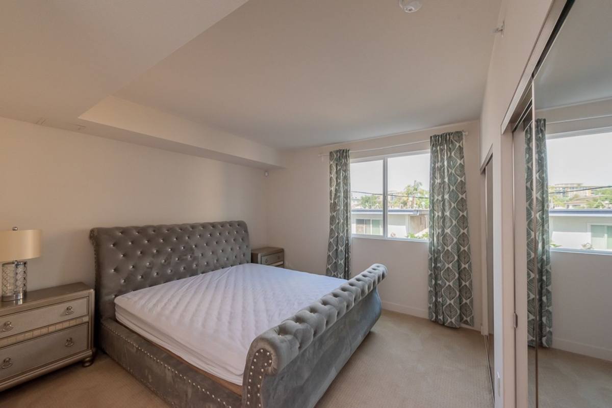 Apartment for rent at 436 S Virgil Ave #308, Los Angeles, CA 90020