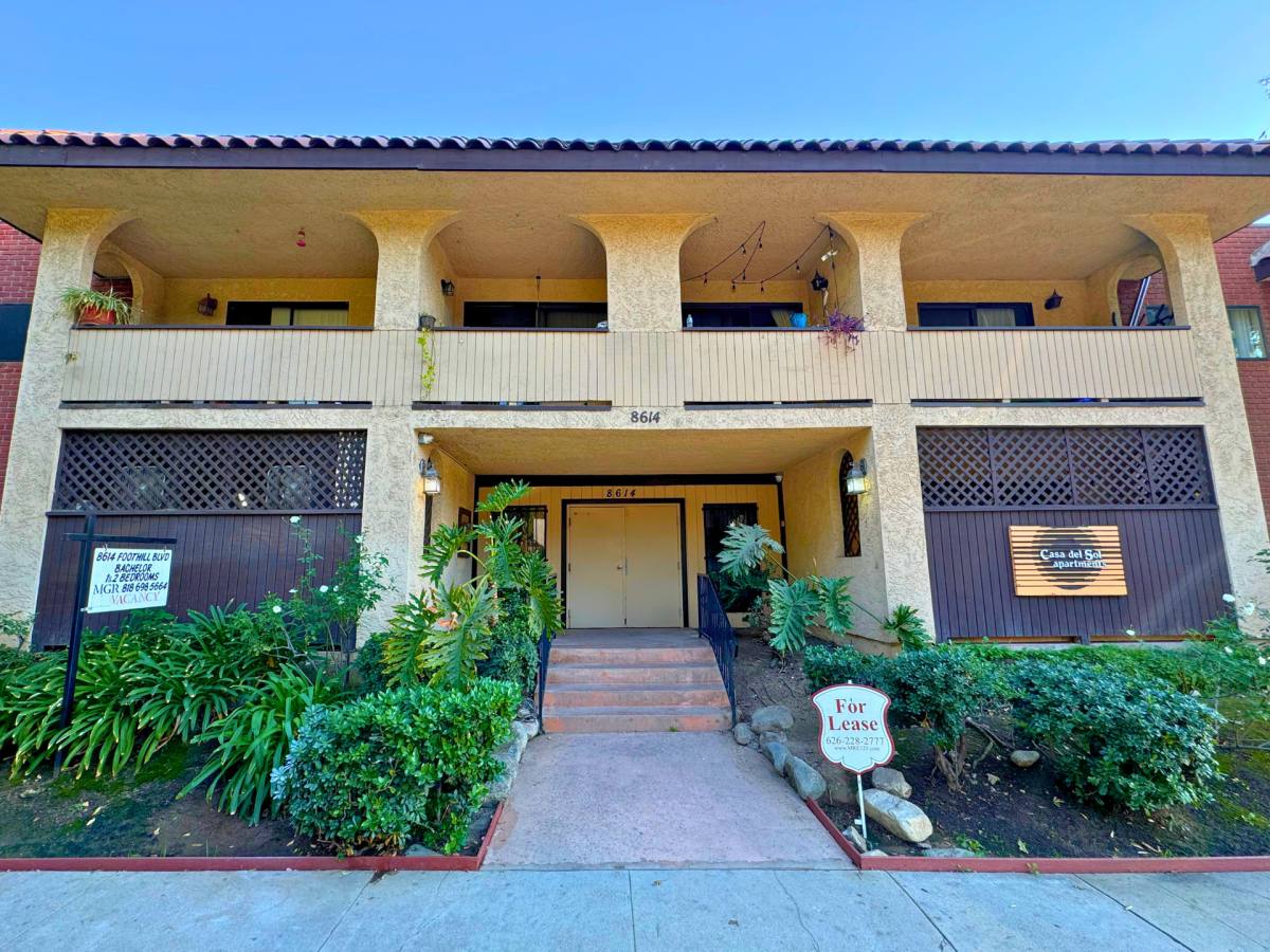 Apartment for rent at 8614 Foothill Blvd, Sunland, CA 91040
