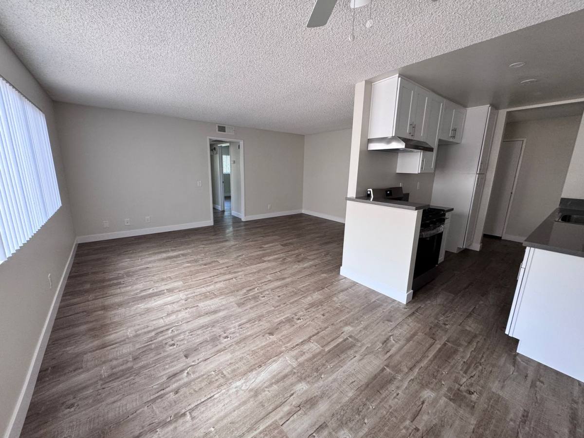 Apartment for rent at 8614 Foothill Blvd, Sunland, CA 91040