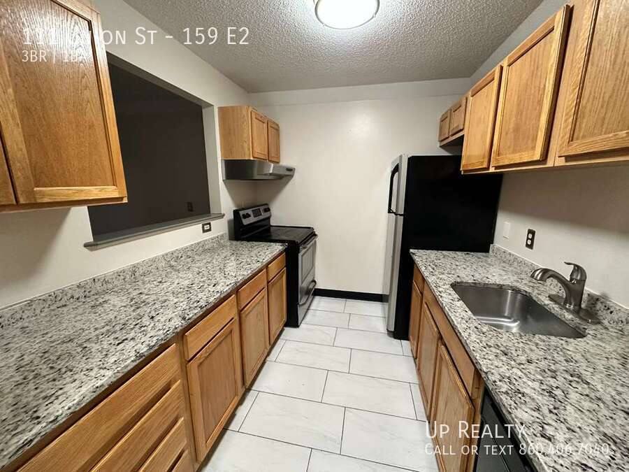 Apartment for rent at 111 Union St, Bristol, CT 06010