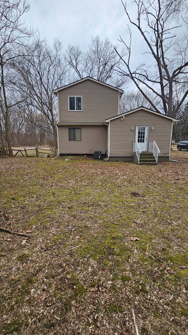 House for rent at 3202 Giddings Blvd, Highland, MI 48356