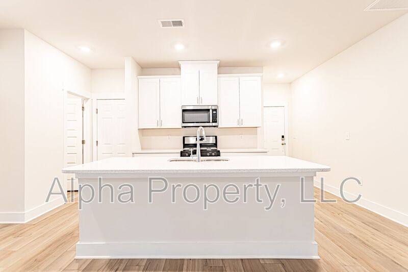 Townhouse for rent at 212 Round Back Way, Mauldin, SC 29662