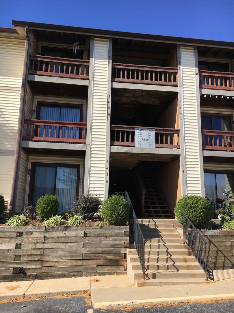 Condo for rent at 1460 Summergate Parkway, Saint Charles, MO 63303