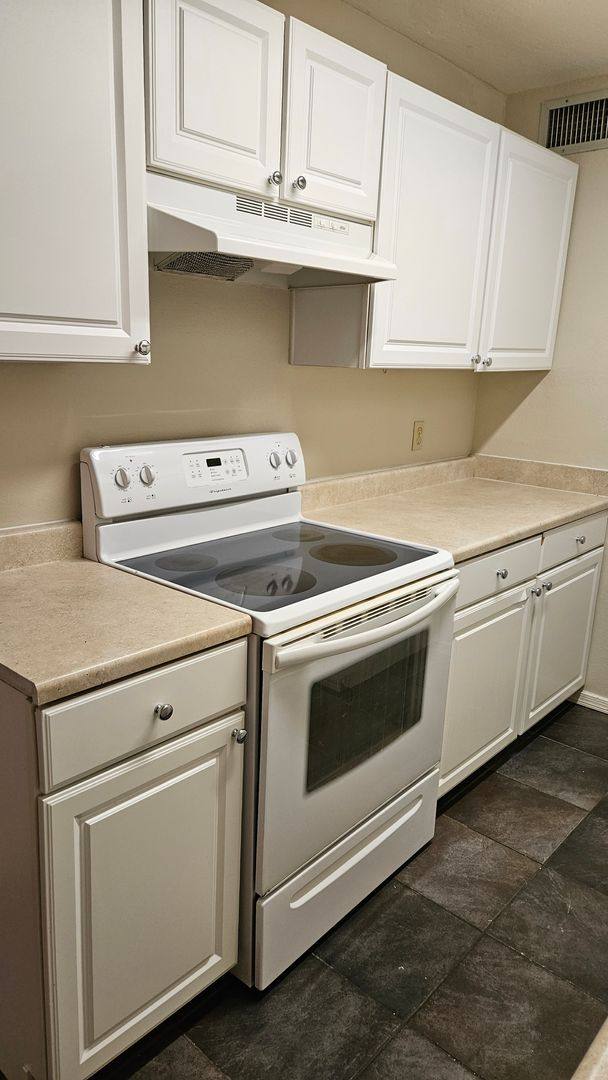Apartment for rent at 5803 N Camino Esplendora, Tucson, AZ 85718