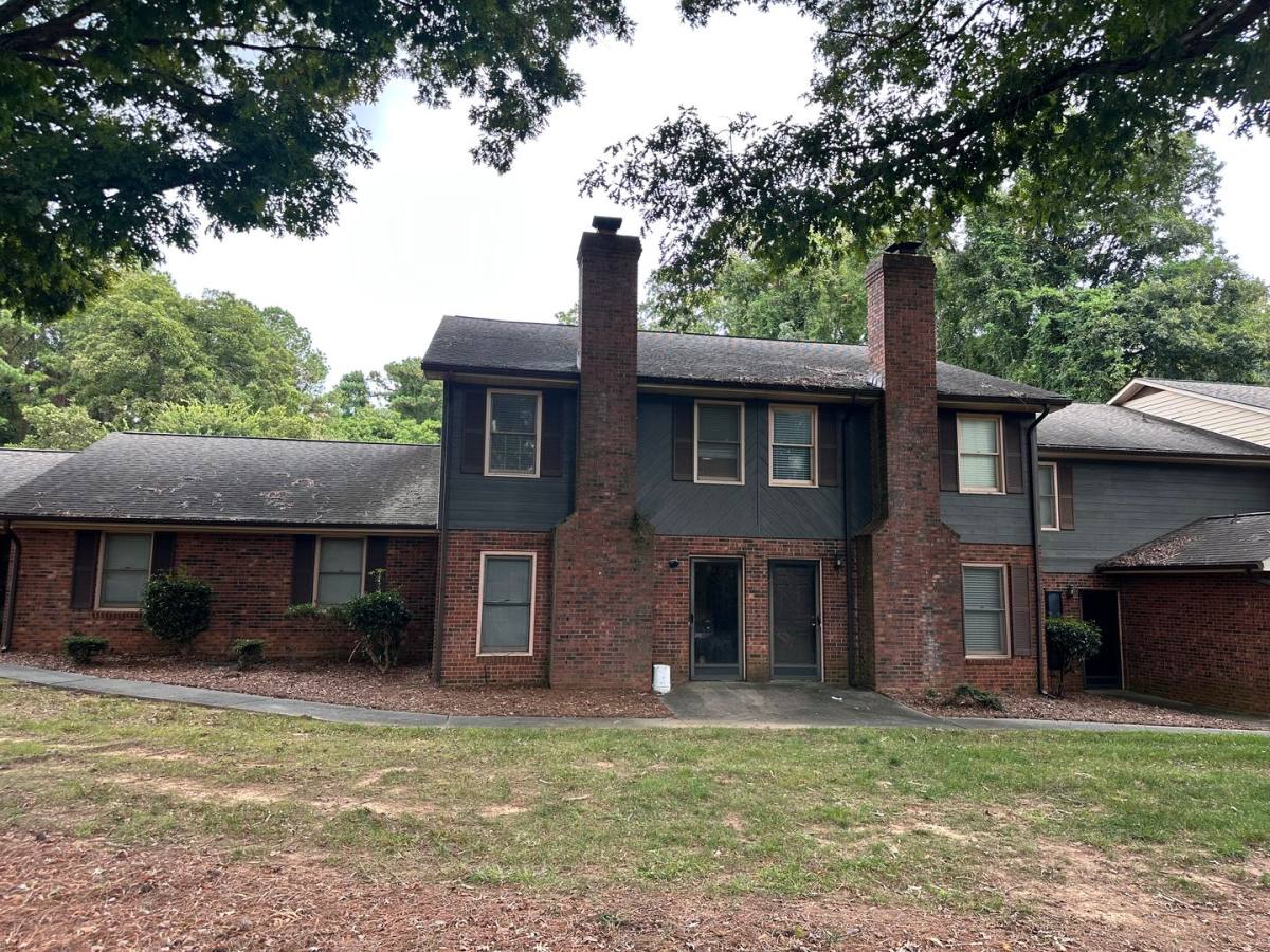 House for rent at 1644 India Hook Rd, Rock Hill, SC 29730