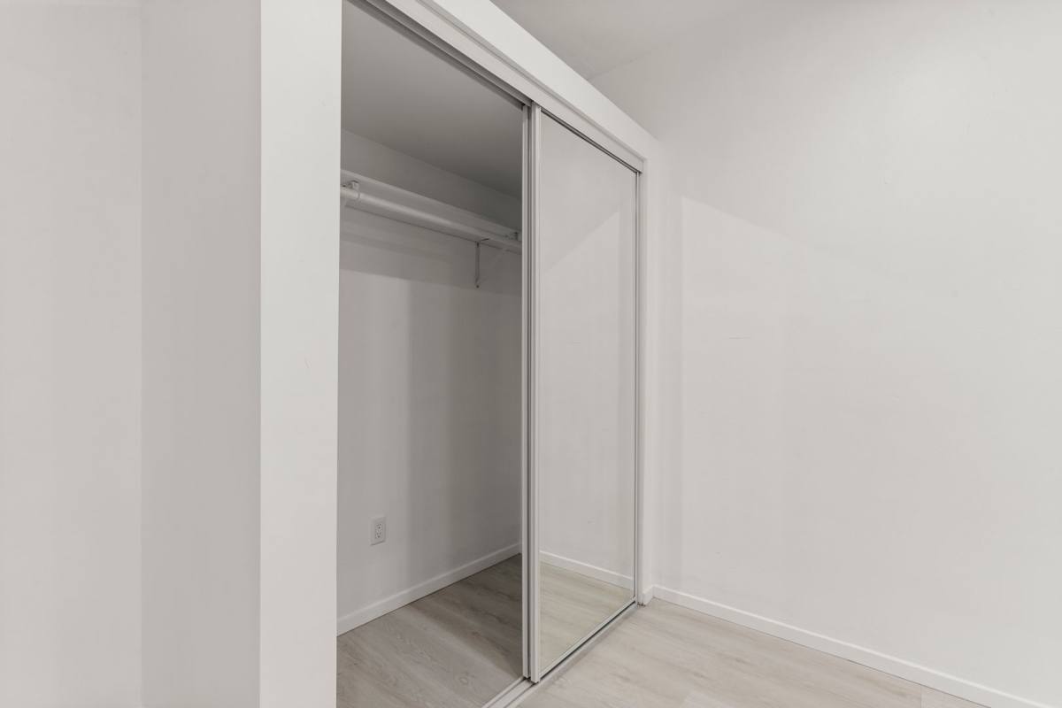 Apartment for rent at 3215 W 18th St, Los Angeles, CA 90019