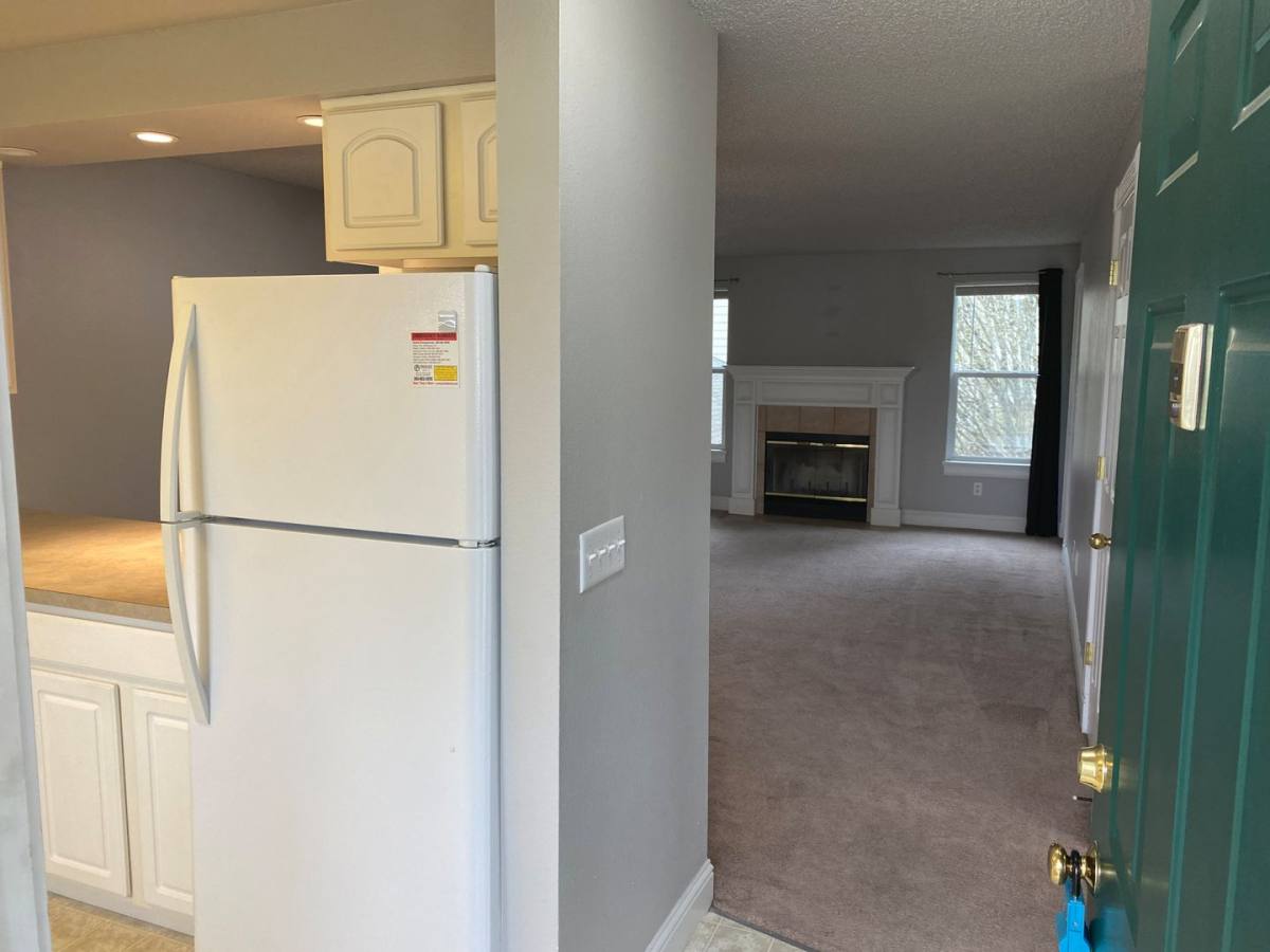 Condo for rent at 13216 NE Salmon Creek Ave, Vancouver, WA 98686
