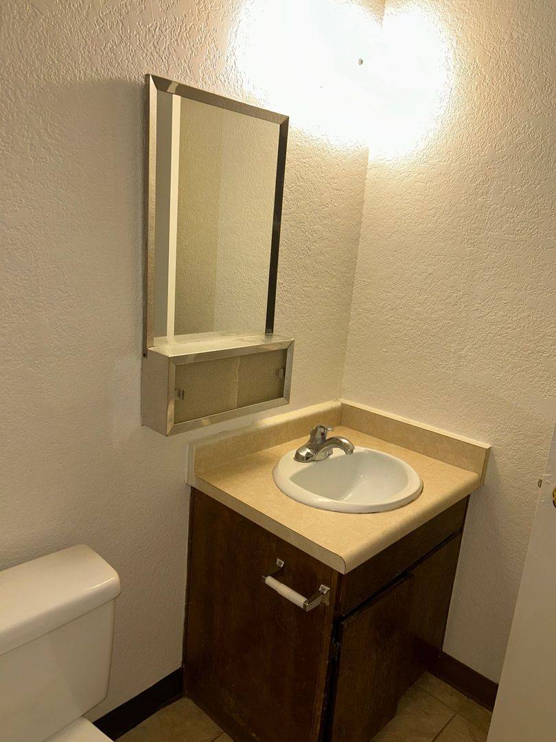 Apartment for rent at 124 S G St, Lompoc, CA 93436
