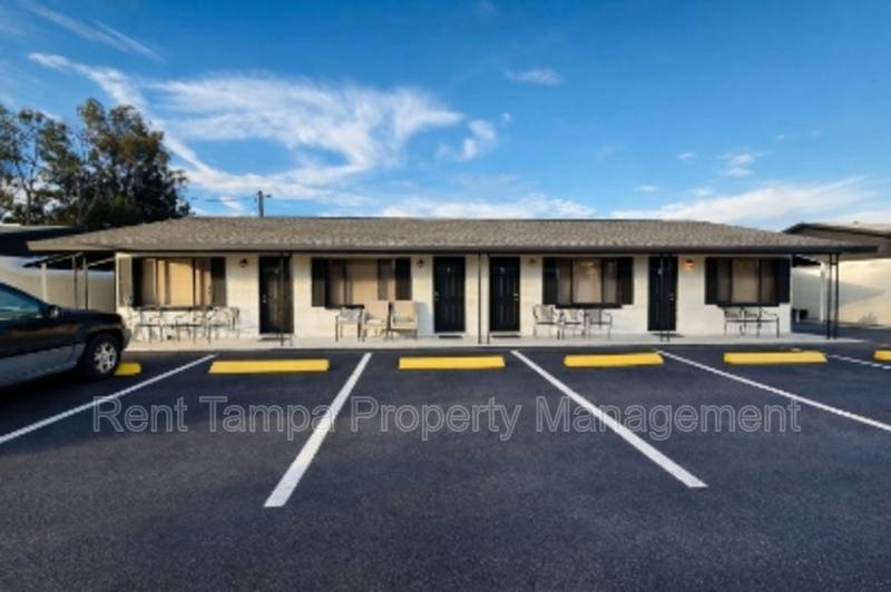 Apartment for rent at 314 7th Ave NE #4, Ruskin, FL 33570