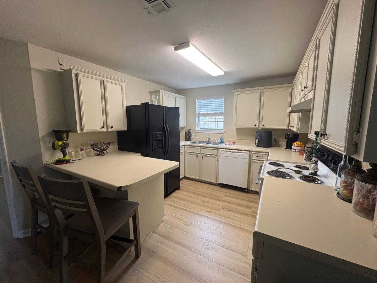 Apartment for rent at 6899 Patrick Lane, Shreveport, LA 71129
