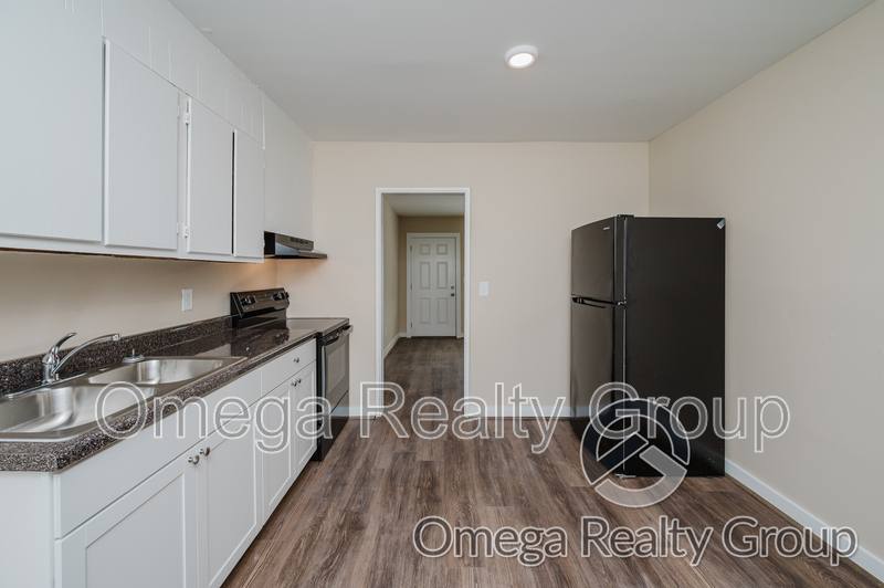Apartment for rent at 12 E Clay St, Sylacauga, AL 35150