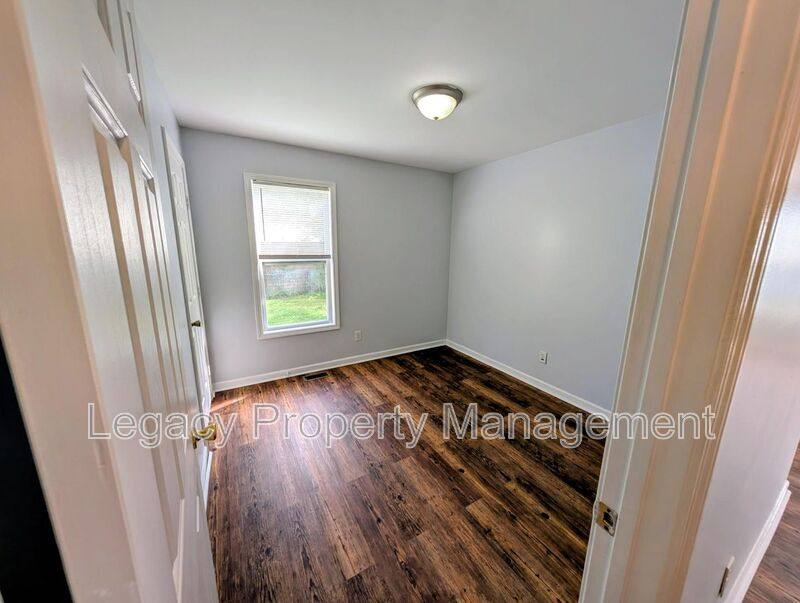 House for rent at 527 S Anthony St, Burlington, NC 27215