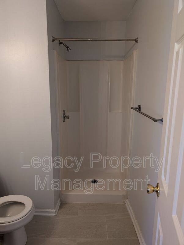House for rent at 527 S Anthony St, Burlington, NC 27215