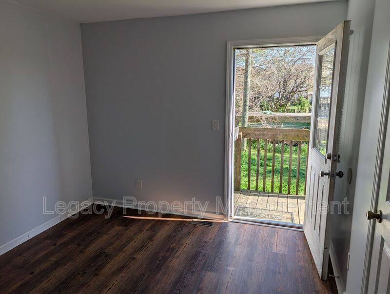 House for rent at 527 S Anthony St, Burlington, NC 27215