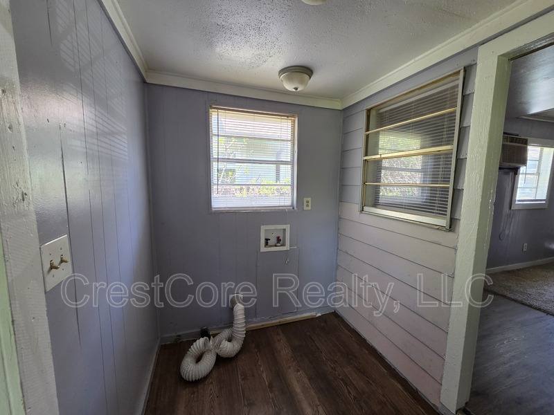 Apartment for rent at 1320 Faxon Ave #2, Memphis, TN 38104