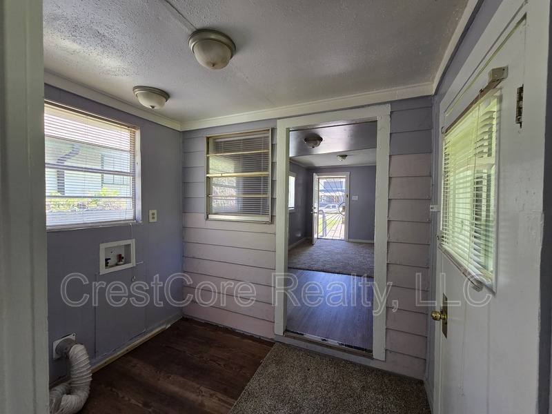 Apartment for rent at 1320 Faxon Ave #2, Memphis, TN 38104