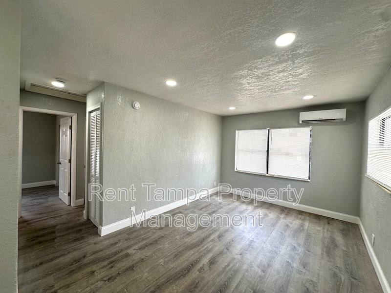 Apartment for rent at 1036 1 2 19th St S, Saint Petersburg, FL 33712