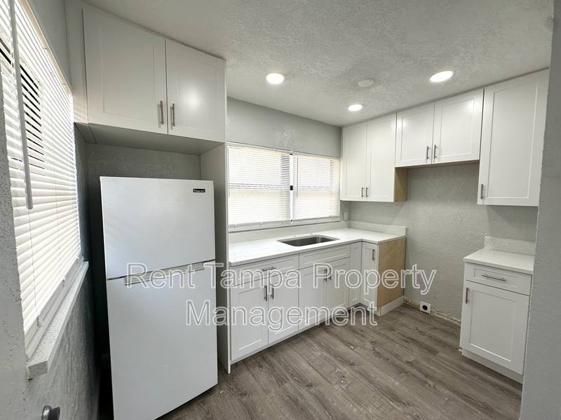 Apartment for rent at 1036 1 2 19th St S, Saint Petersburg, FL 33712