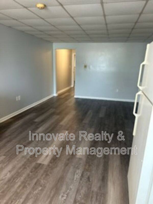 Apartment for rent at 29 E Logan Ave #11, Glenolden, PA 19036