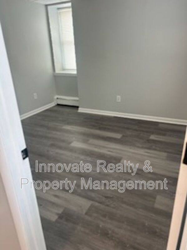 Apartment for rent at 29 E Logan Ave #11, Glenolden, PA 19036