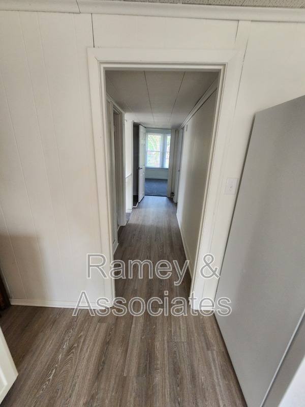 Apartment for rent at 1122 Larchmont Ave #B, Louisville, KY 40215