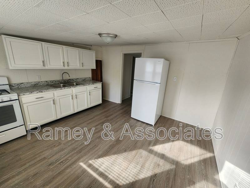 Apartment for rent at 1122 Larchmont Ave #B, Louisville, KY 40215