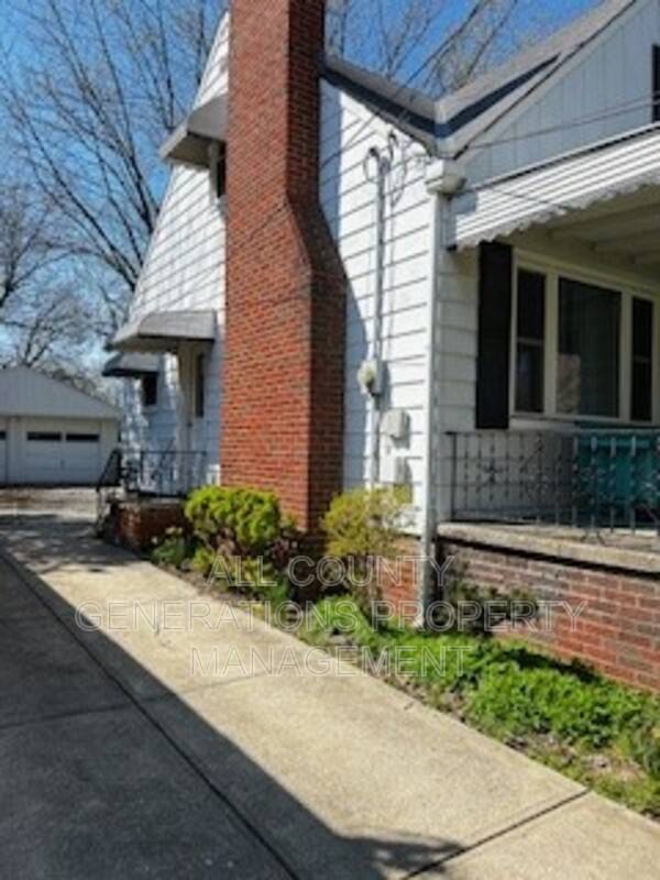 House for rent at 6558 Lawnwood Ave, Cleveland, OH 44130