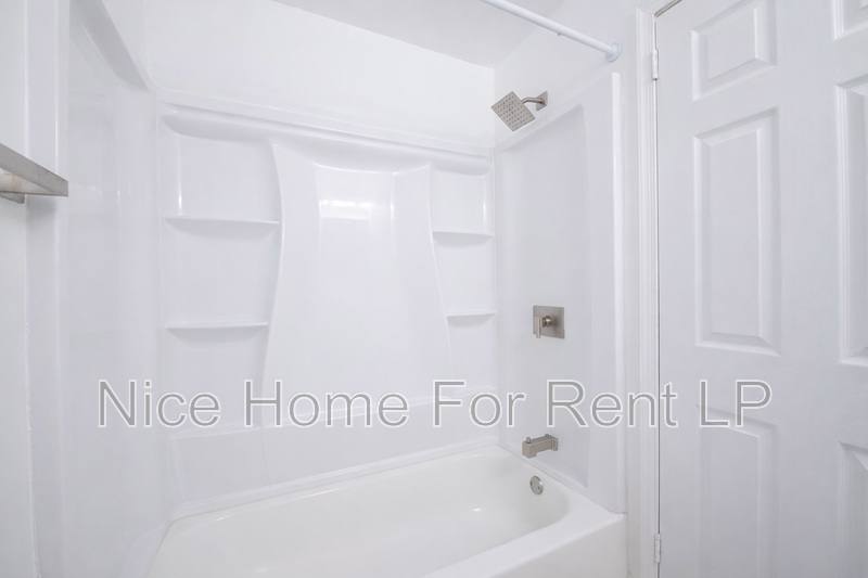 Apartment for rent at 20 Fort Sumpter Rd #D10, Pennsville, NJ 08070