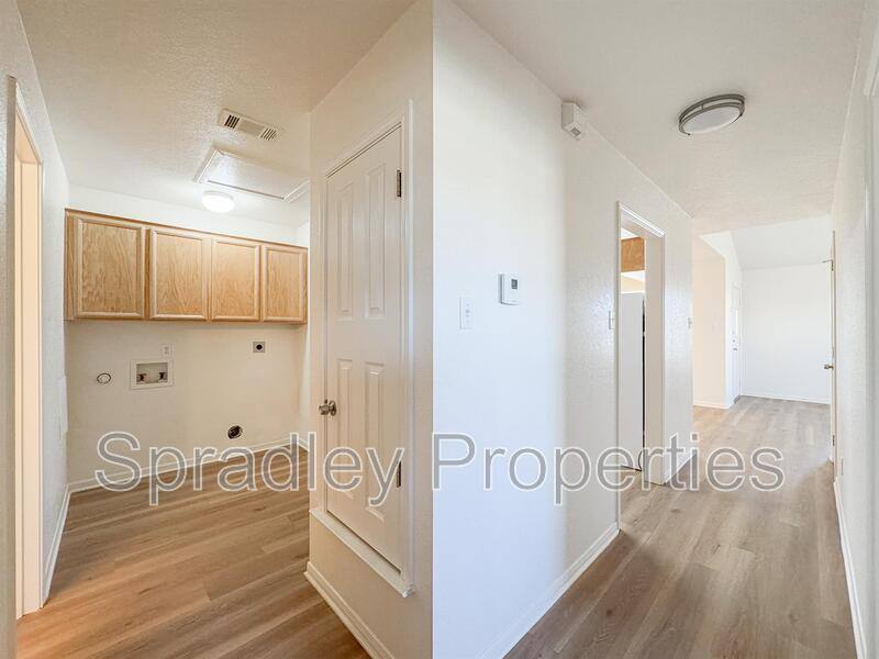 Townhouse for rent at 142 Lacey Lou Lane, Salado, TX 76571