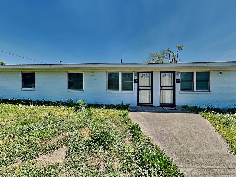 Townhouse for rent at 219 12th St W, Birmingham, AL 35208