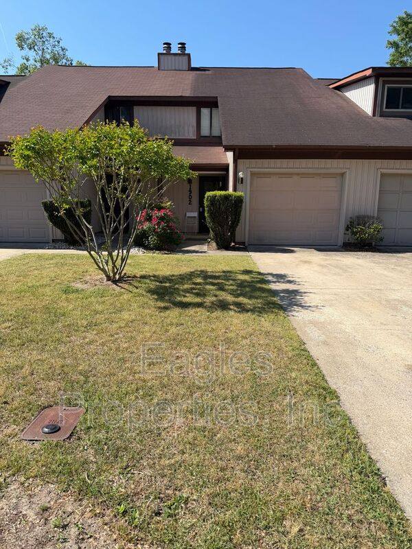 Townhouse for rent at 1902 Harris St #1, Goldsboro, NC 27534