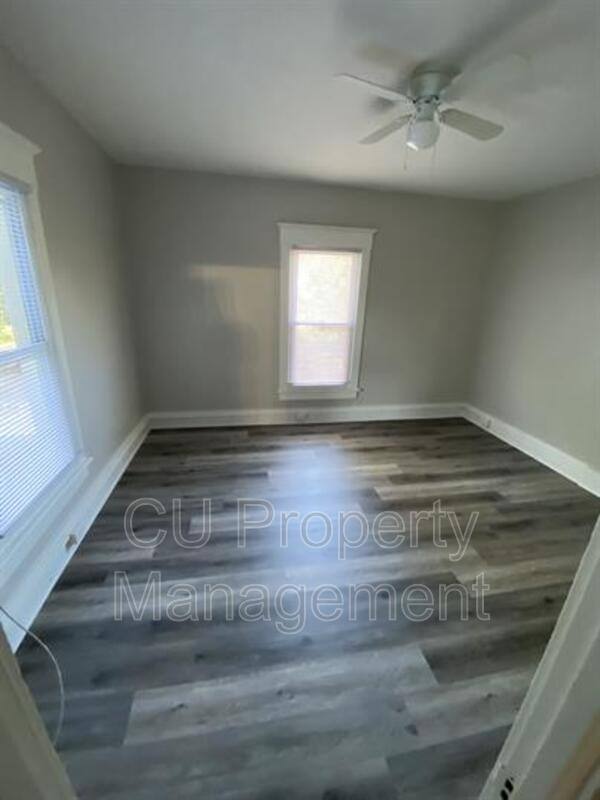 Apartment for rent at 615 W White St #1, Champaign, IL 61820
