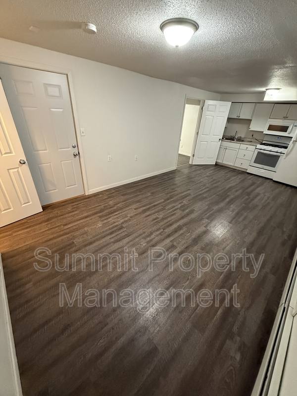 Apartment for rent at 321 N Duluth Ave #6, Sioux Falls, SD 57104