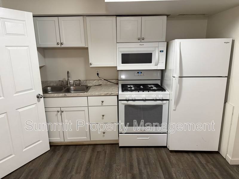 Apartment for rent at 321 N Duluth Ave #6, Sioux Falls, SD 57104