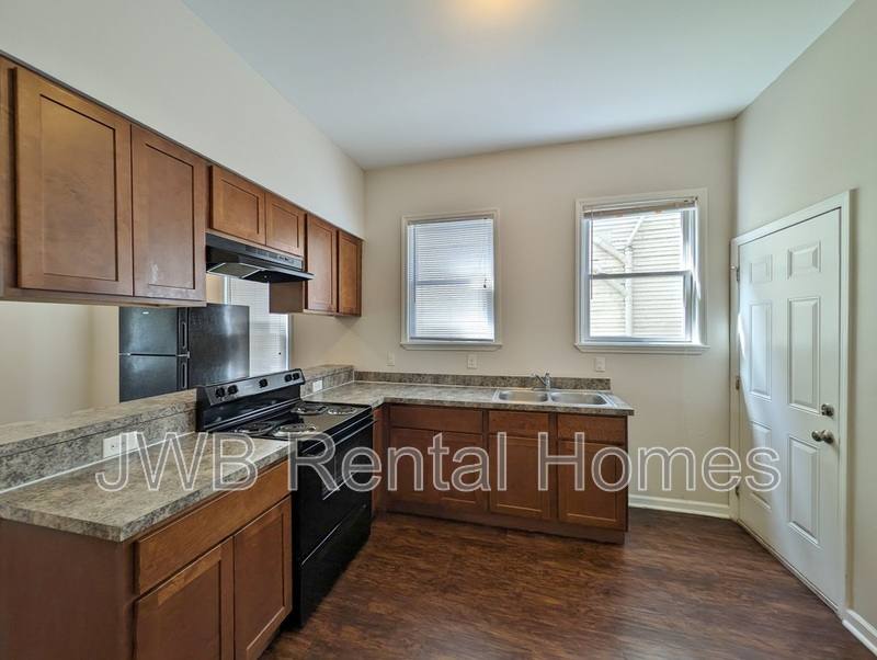 Apartment for rent at 1926 Walnut St, Jacksonville, FL 32206