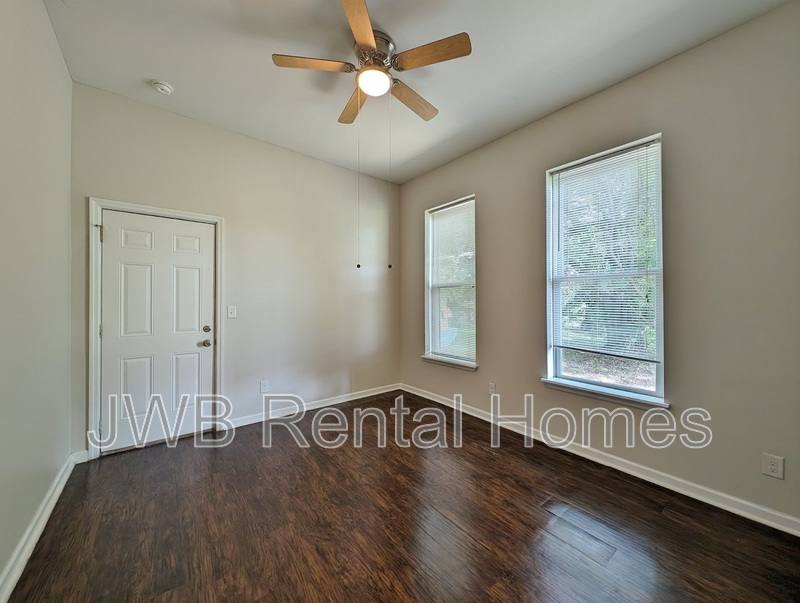Apartment for rent at 1926 Walnut St, Jacksonville, FL 32206