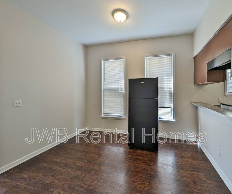 Apartment for rent at 1926 Walnut St, Jacksonville, FL 32206