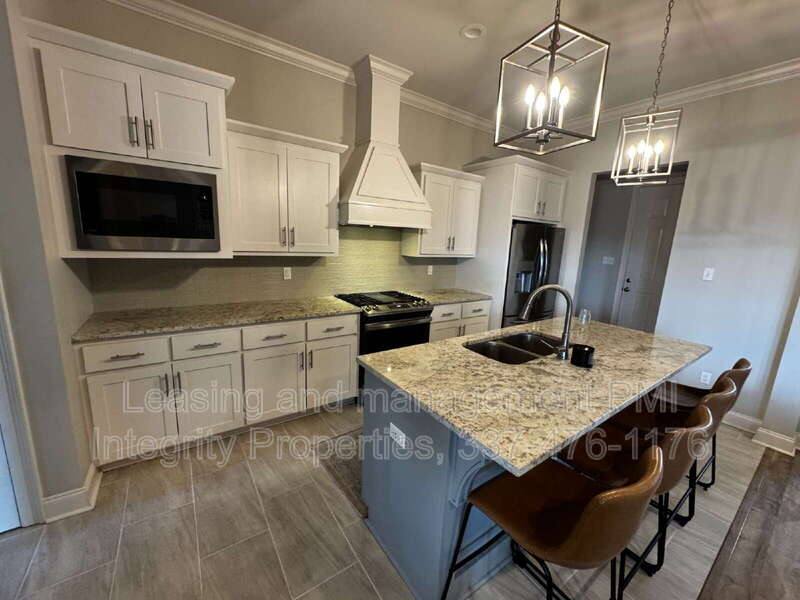 House for rent at 200 Tennyson Dr, Broussard, LA 70518