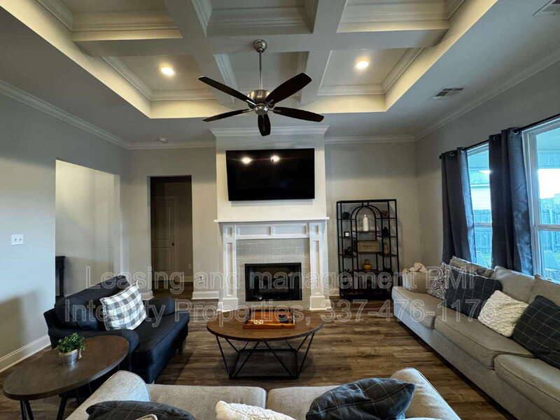 House for rent at 200 Tennyson Dr, Broussard, LA 70518