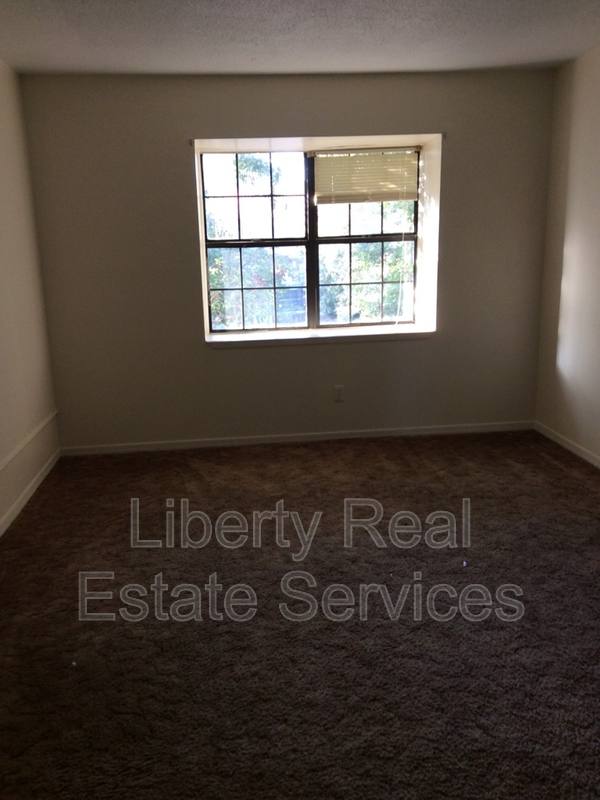 House for rent at 814 Lesa St, Hinesville, GA 31313