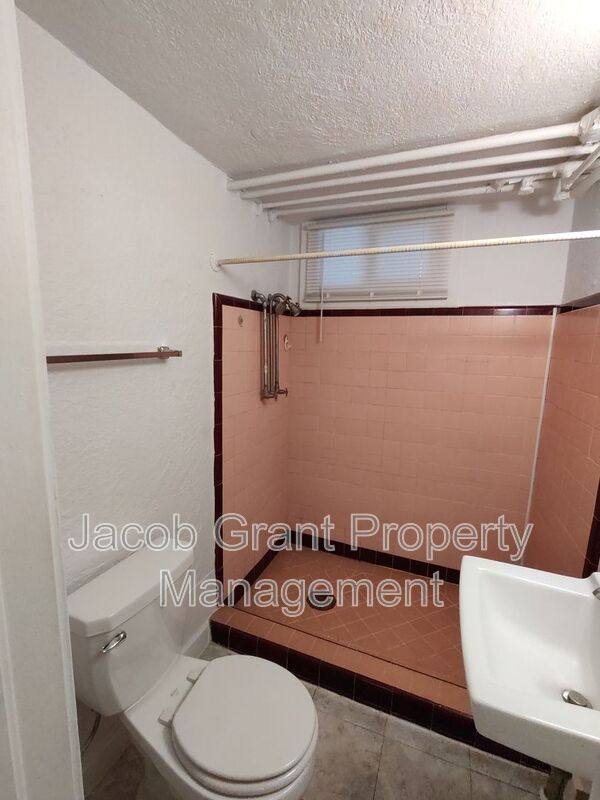 Apartment for rent at 618 S 4th Ave #4, Pocatello, ID 83204